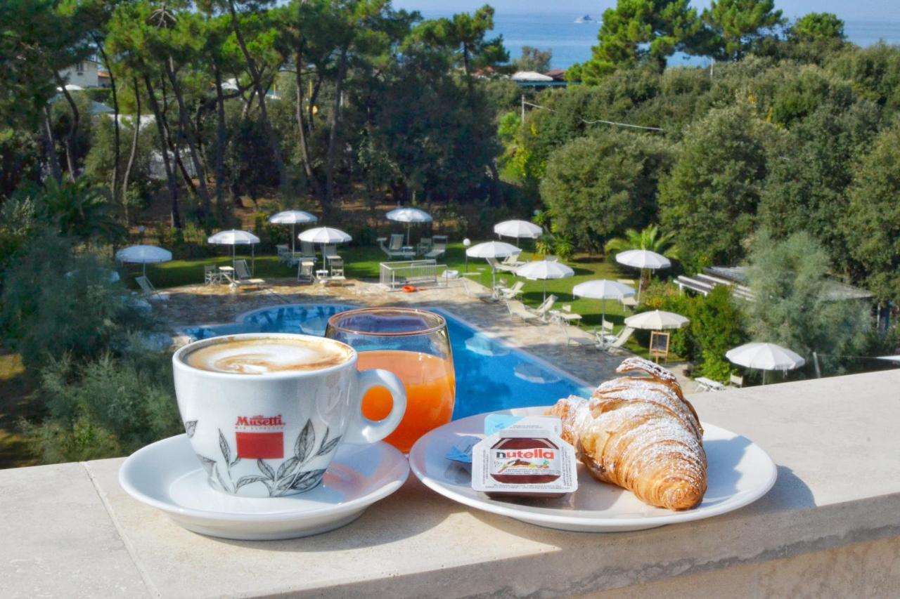 Hotel Villa Elsa 마리나디마사 외부 사진