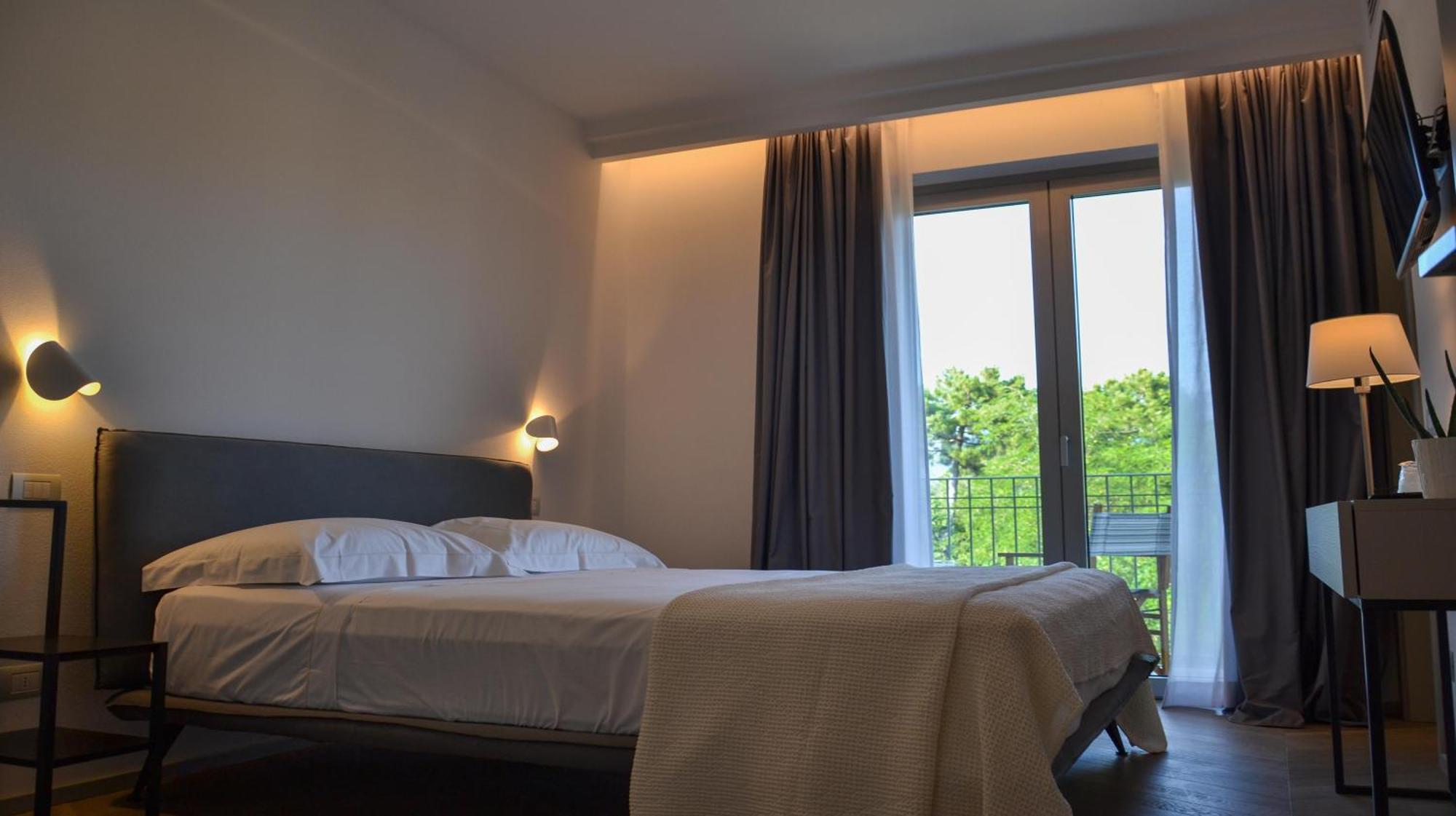 Hotel Villa Elsa 마리나디마사 외부 사진