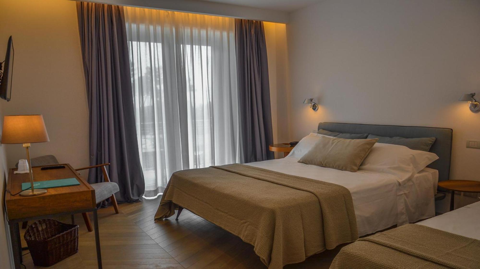 Hotel Villa Elsa 마리나디마사 외부 사진